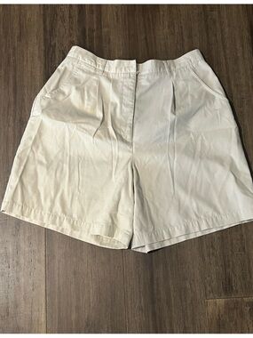 Ladies teen khaki shorts Studio Works Sz 14 school uniform summer